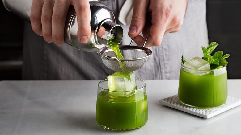 How to Make a Perfect Matcha Martini at Home